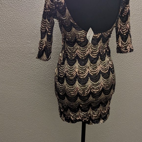 A'GACI Met Gold Mini Dress - Picture 11 of 16
